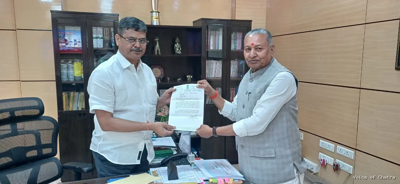 लावालौंग के 10 गांवों में दो माह के भीतर पहुंचेगी बिजली, सांसद कालीचरण सिंह की पहल पर मुख्य सचिव ने दिए निर्देश